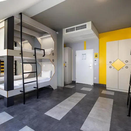 The Hive Party Hostel Budapest-2